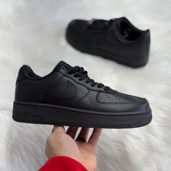 Nike Other - Nike Air Force 1 '07 Low Mens Casual Shoes Black CW2288-001 VNDS Sz 7 / WMNS 8.5
